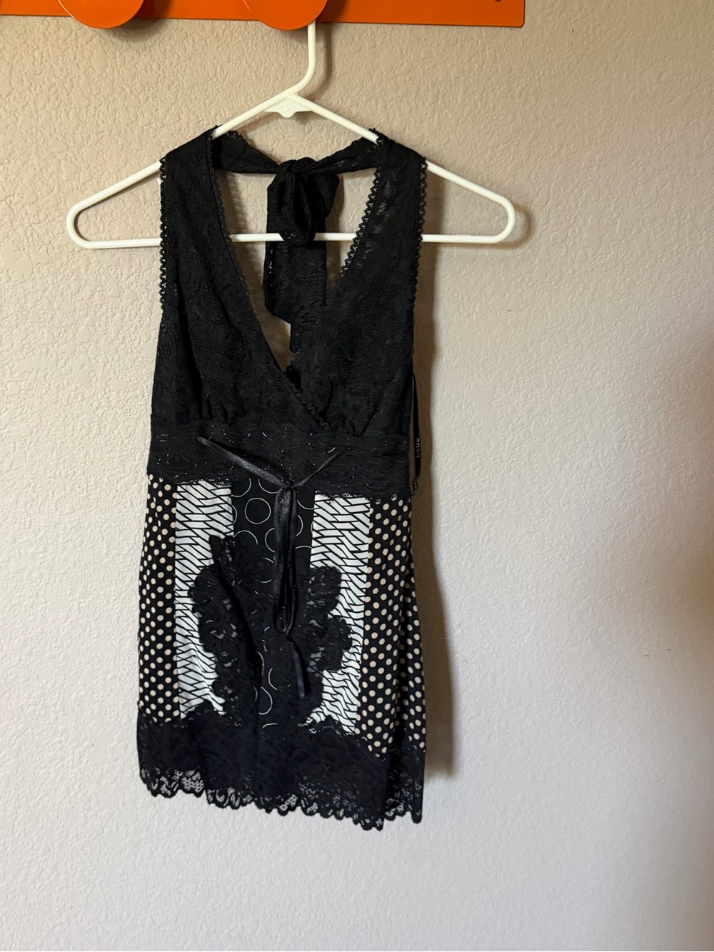 BEBE Women Small Black Halter Sleeveless Camisole Tank Blouse Lace 95% Silk NWOT